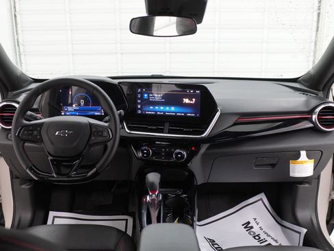 Used 2026 Chevrolet Trax RS w/ Driver Confidence Package FWD image 34