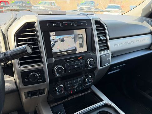 Used 2019 Ford F250 Lariat w/ Chrome Package AWD/4WD image 14