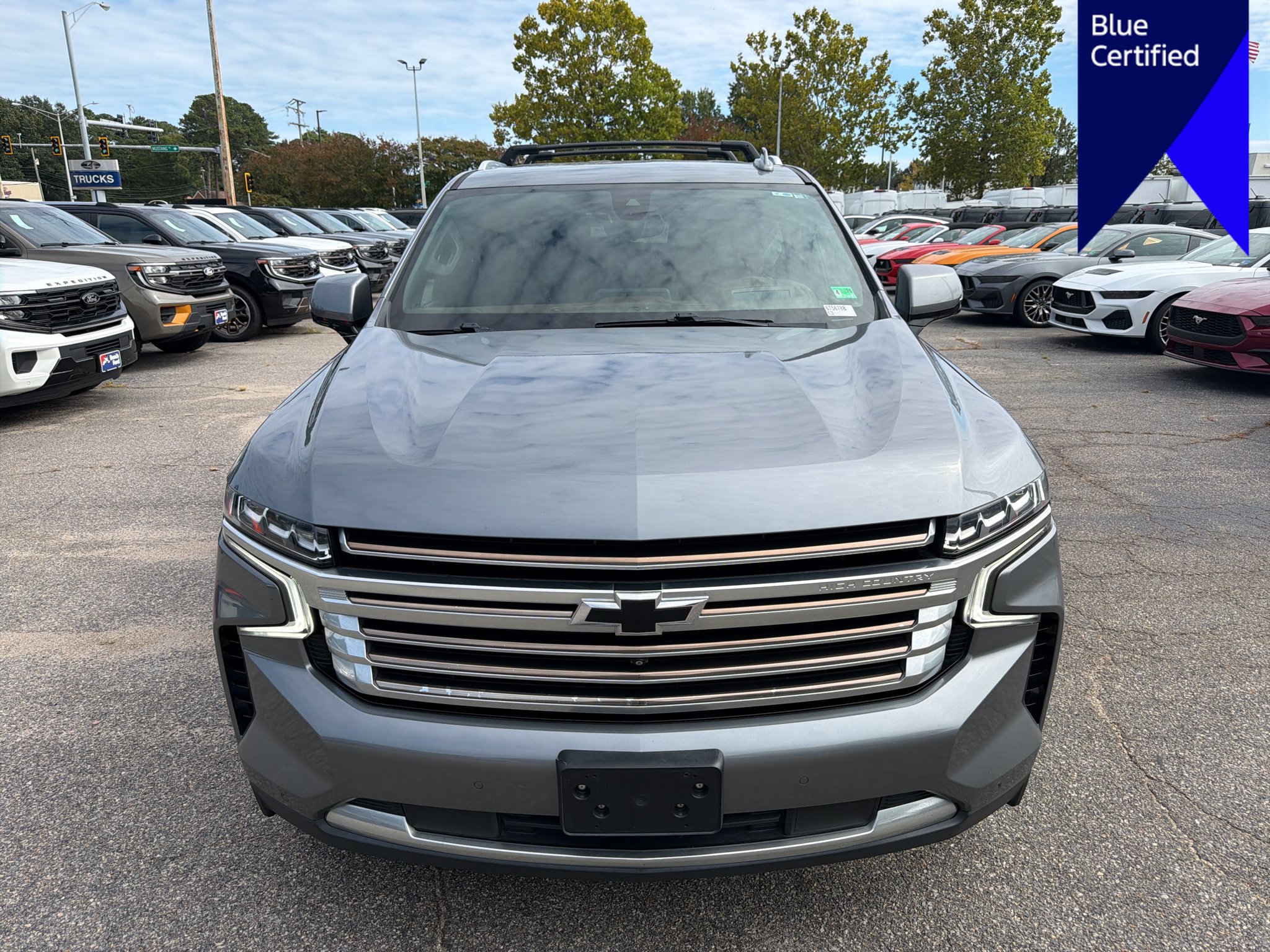 Used 2021 Chevrolet Suburban High Country AWD/4WD image 2