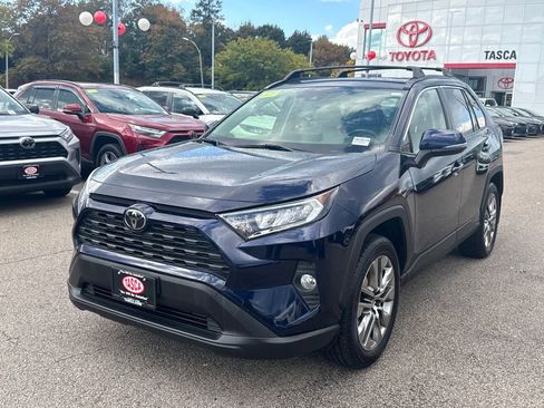 Used 2021 Toyota RAV4 XLE Premium image 48