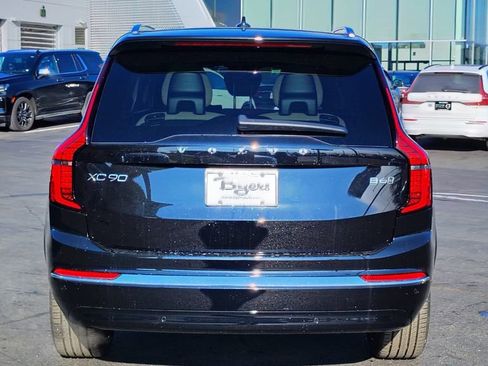New 2026 Volvo XC90 B6 Plus image 33