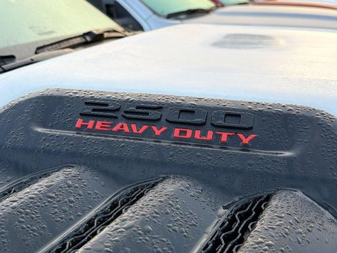 Used 2025 RAM 2500 Laramie w/ Night Edition AWD/4WD image 6