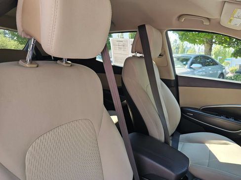 Used 2018 Hyundai Santa Fe Sport w/ 2.4L Value Package 02 AWD/4WD image 11