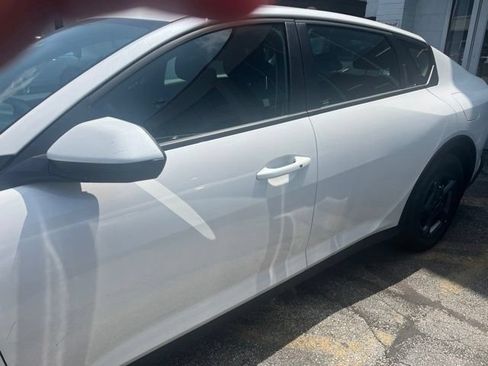 Certified 2025 Kia K4 FWD image 7