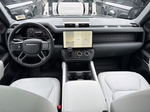 New 2026 Land Rover Defender 130 X-Dynamic SE AWD/4WD image 16