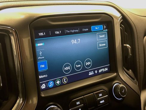 Used 2021 Chevrolet Silverado 1500 LT Trail Boss w/ Bed Protection Package image 17