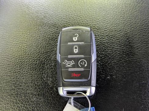 Used 2025 RAM 1500 Big Horn AWD/4WD image 32