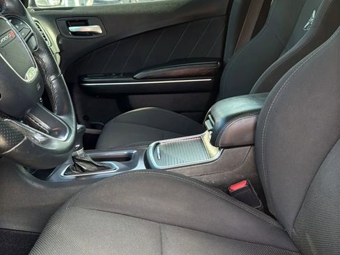 Used 2018 Dodge Charger R/T Scat Pack w/ Dynamics Package image 11