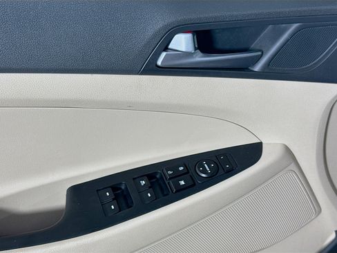 Used 2016 Hyundai Tucson SE w/ Option Group 02 image 23