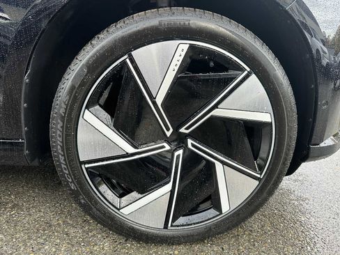 New 2025 Volvo EX90 Ultra w/ Protection Package Premier image 9