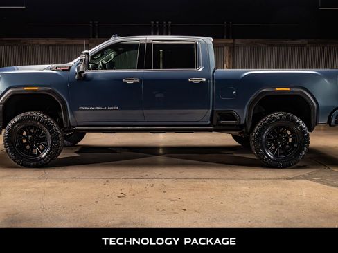 Used 2025 GMC Sierra 2500 Denali w/ Denali Reserve Package image 6