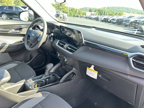New 2026 Chevrolet TrailBlazer LS w/ LS Convenience Package AWD/4WD image 14