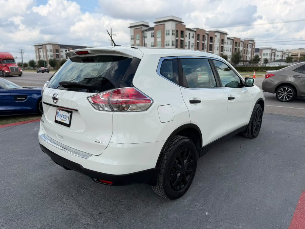 Used 2016 Nissan Rogue S AWD/4WD image 6
