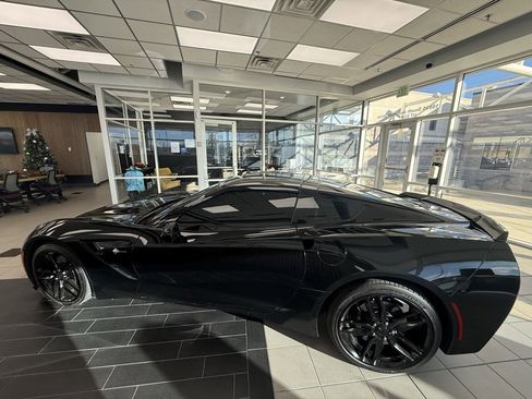 Used 2016 Chevrolet Corvette Stingray Coupe w/ 2LT Preferred Equipment Group image 4