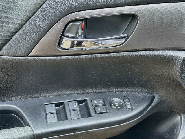 Used 2014 Honda Accord LX image 13