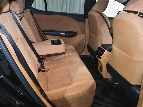 Used 2023 Lexus RZ 450e Premium image 57