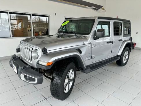 Used 2018 Jeep Wrangler Unlimited Sahara w/ Dual Top Group image 2