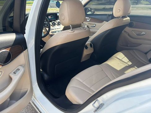 Used 2019 Mercedes-Benz C 300 4MATIC Sedan image 30