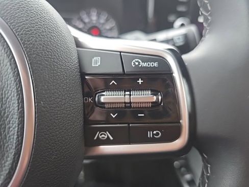 Certified 2023 Kia Sorento S image 12