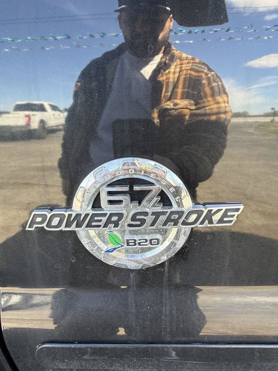 Used 2015 Ford F350 Platinum w/ Platinum Package AWD/4WD image 8