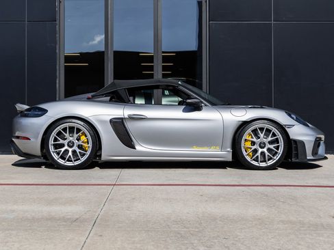 Certified 2025 Porsche 718 Boxster Spyder RS image 12