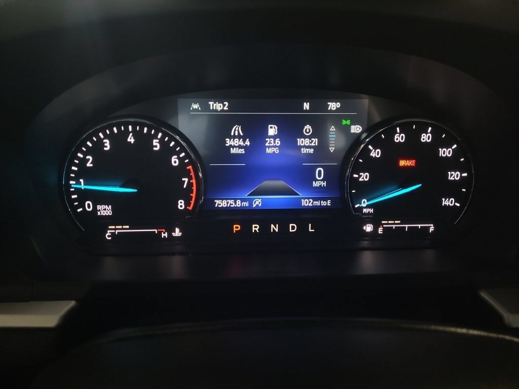 Used 2021 Ford Explorer XLT w/ Equipment Group 202A AWD/4WD image 18