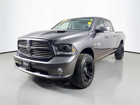 Used 2015 RAM 1500 Sport w/ Convenience Group image 3