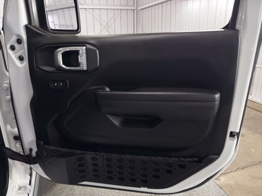 Used 2022 Jeep Gladiator Sport AWD/4WD image 27