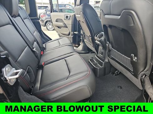 New 2026 Jeep Wrangler Unlimited Rubicon w/ Steel Bumper Group AWD/4WD image 11