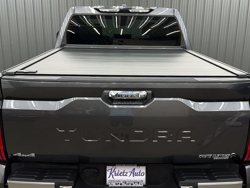 Used 2025 Toyota Tundra Limited AWD/4WD image 17