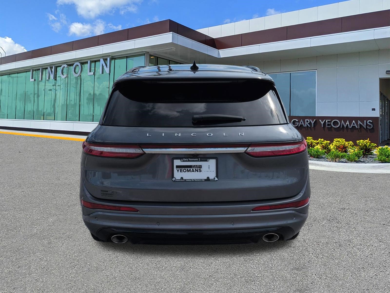 Certified 2026 Lincoln Corsair Reserve w/ Jet Appearance Package FWD image 6