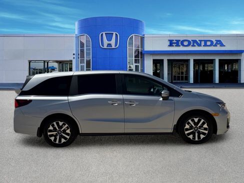 New 2026 Honda Odyssey EX-L image 9