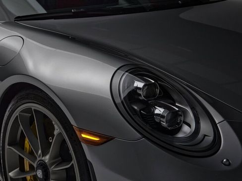 Used 2019 Porsche 911 GT3 image 40