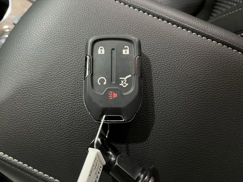 Certified 2023 GMC Acadia SLE w/ Driver Convenience Package image 37