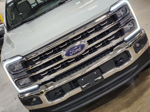 Used 2025 Ford F250 King Ranch w/ Chrome Package image 19