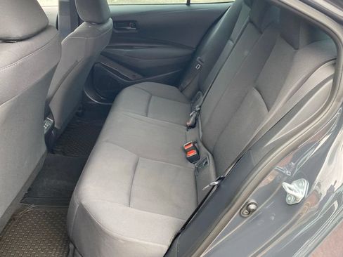Used 2025 Toyota Corolla LE FWD image 8