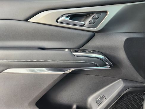 New 2026 Chevrolet Traverse LT w/ Driver Confidence Package image 16