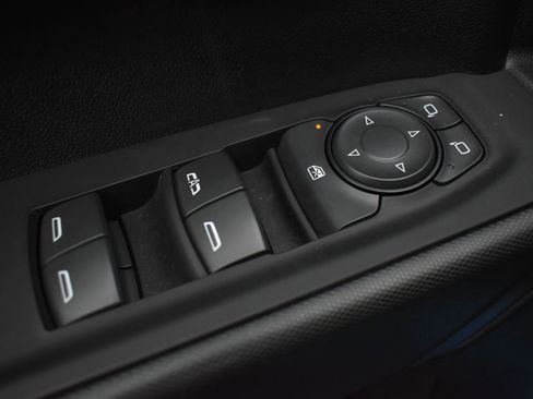 Used 2022 Chevrolet Silverado 1500 Custom image 12