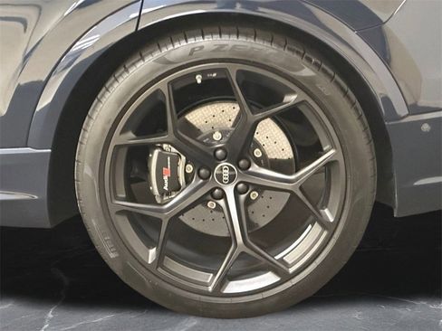 Used 2025 Audi RS Q8 performance image 39