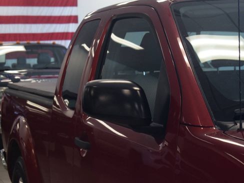 Used 2013 Nissan Frontier SV RWD image 10