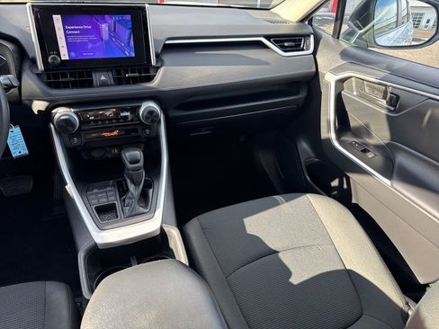 Used 2023 Toyota RAV4 LE image 12