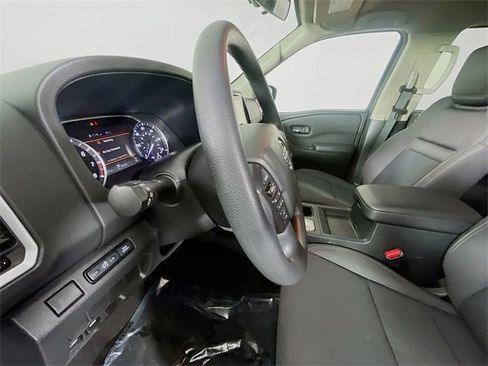 Used 2023 Nissan Frontier SV w/ Tow Package image 20