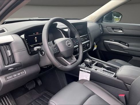 New 2026 Nissan Pathfinder SL w/ SL Premium Package FWD image 7