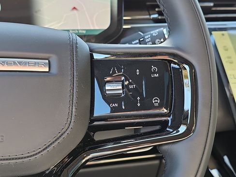 New 2026 Land Rover Range Rover Sport Dynamic SE AWD/4WD image 19
