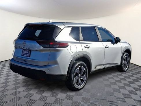 Certified 2025 Nissan Rogue SV image 7