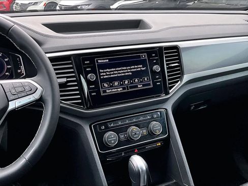 Used 2023 Volkswagen Atlas Cross Sport SEL image 7