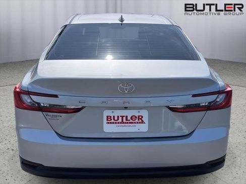 Certified 2025 Toyota Camry LE FWD image 4