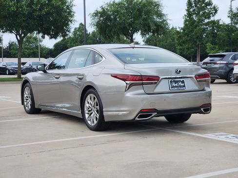 Used 2018 Lexus LS 500 w/ Interior Upgrade Package RWD image 4
