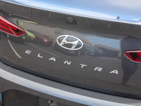 Used 2020 Hyundai Elantra Value Edition w/ Cargo Package (C1) FWD image 9