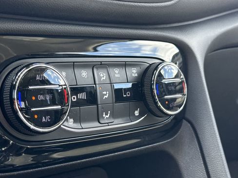 Used 2023 Buick Encore GX Select FWD image 20